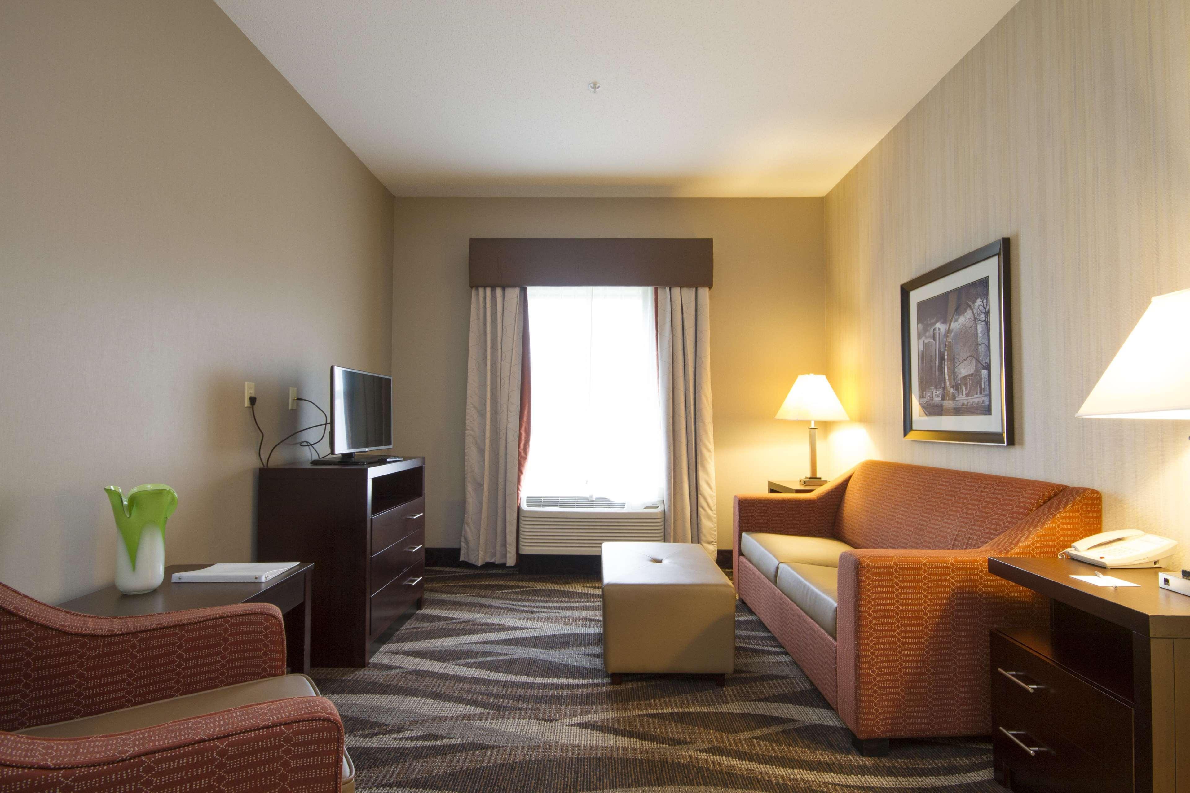 Hampton Inn Маршал Екстериор снимка