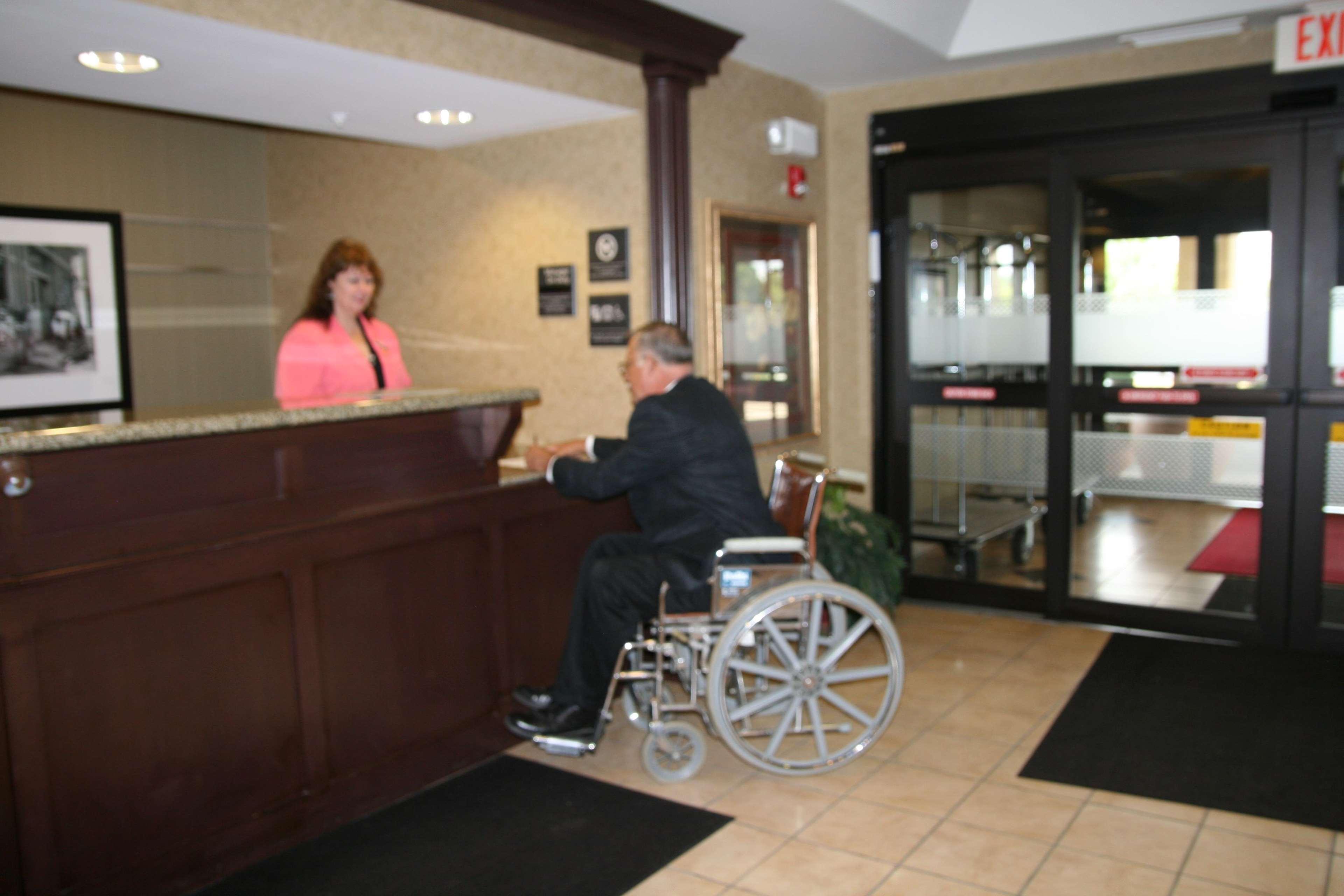 Hampton Inn Маршал Интериор снимка